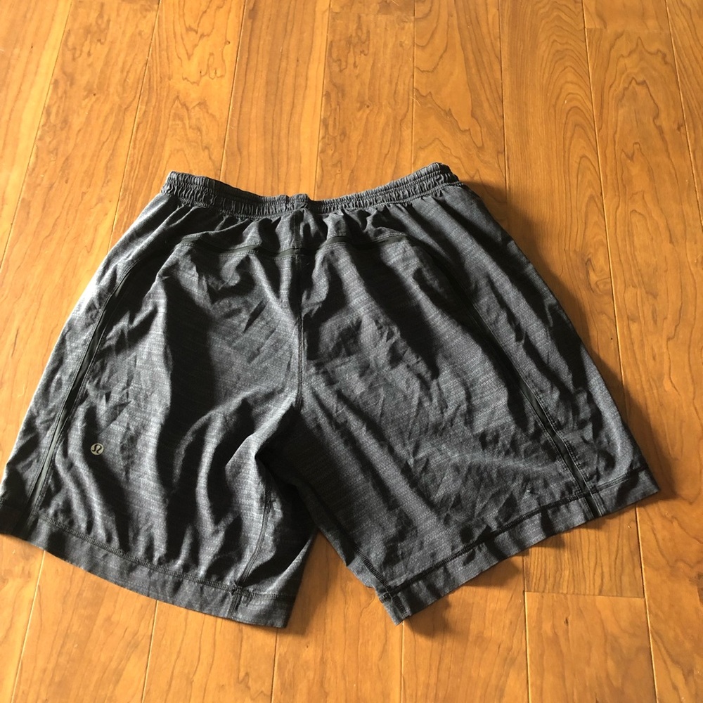 Lululemon Mens Shorts XL